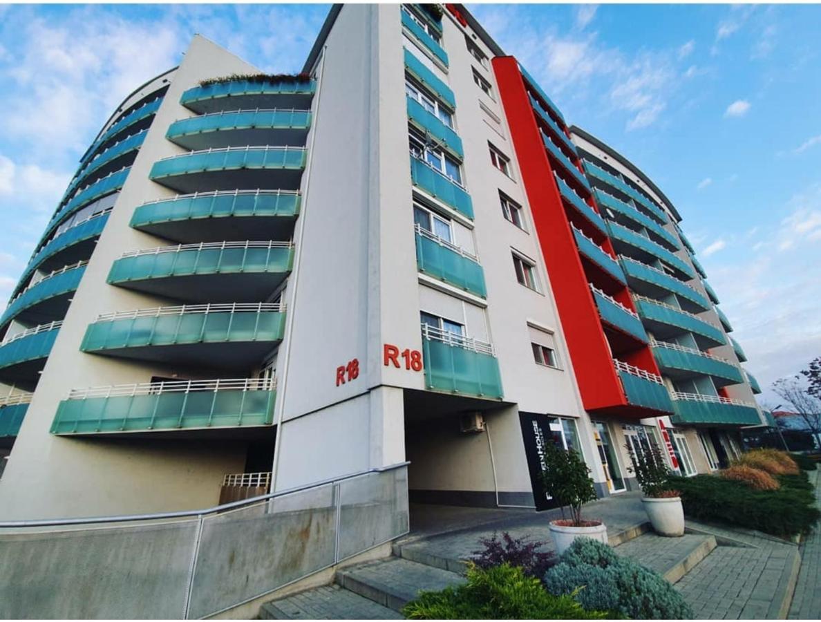 Ra Apartment - Ared ออราแด ภายนอก รูปภาพ