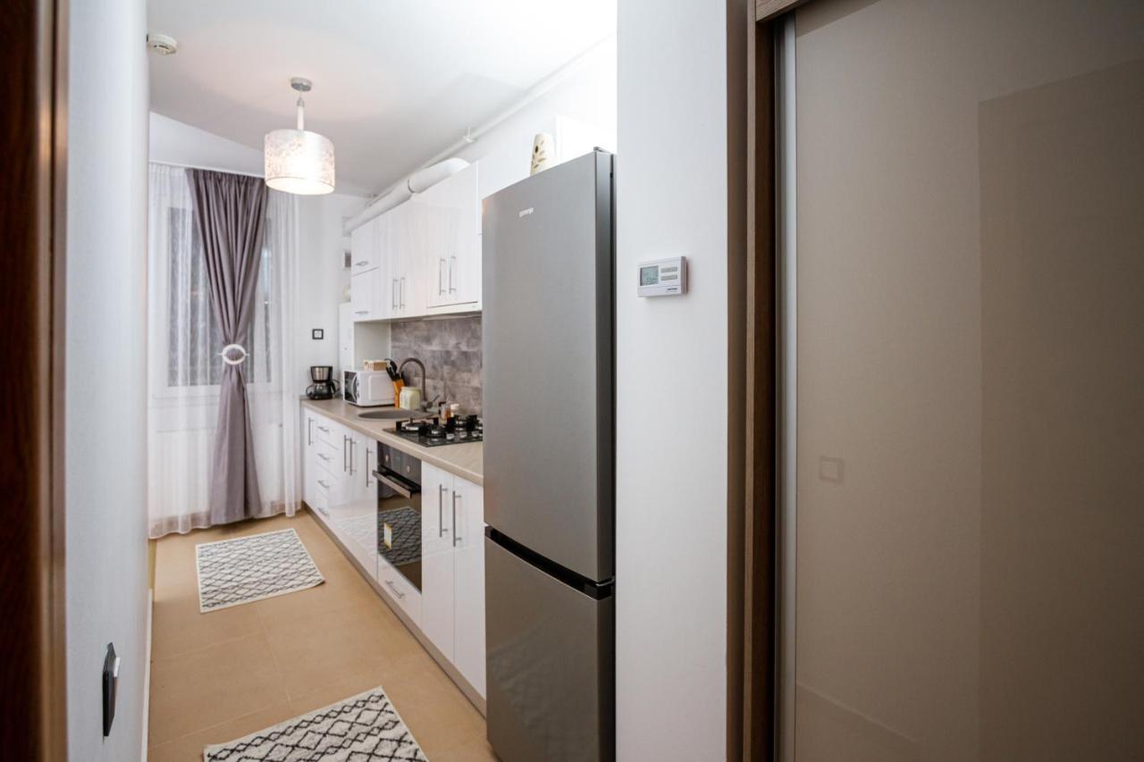 Ra Apartment - Ared ออราแด ภายนอก รูปภาพ